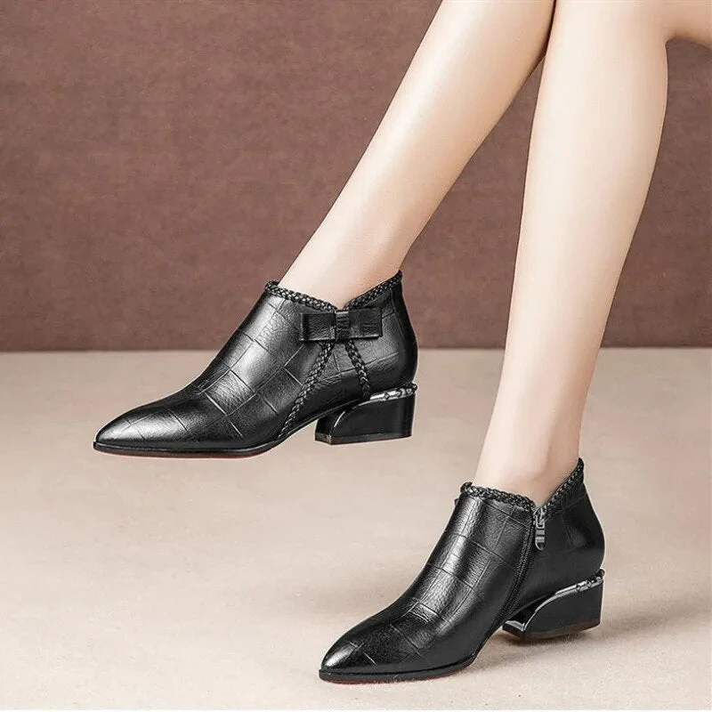 Heeled Ankle Boots for Women – Stylish Black Booties with Comfortable Design