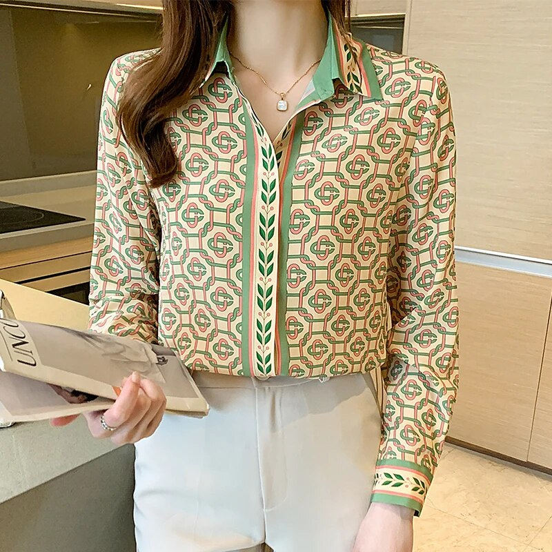 Elegant Ladies Blouse – Long Sleeve Chic Top for Casual or Formal Wear