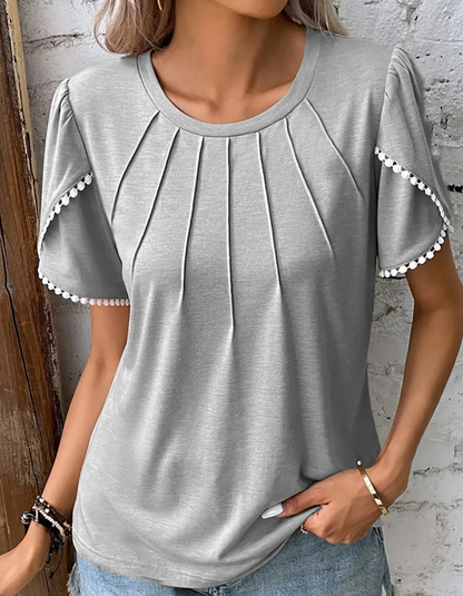 Elegant Women's White Top – Stylish Blouse for Casual and Formal Occasions