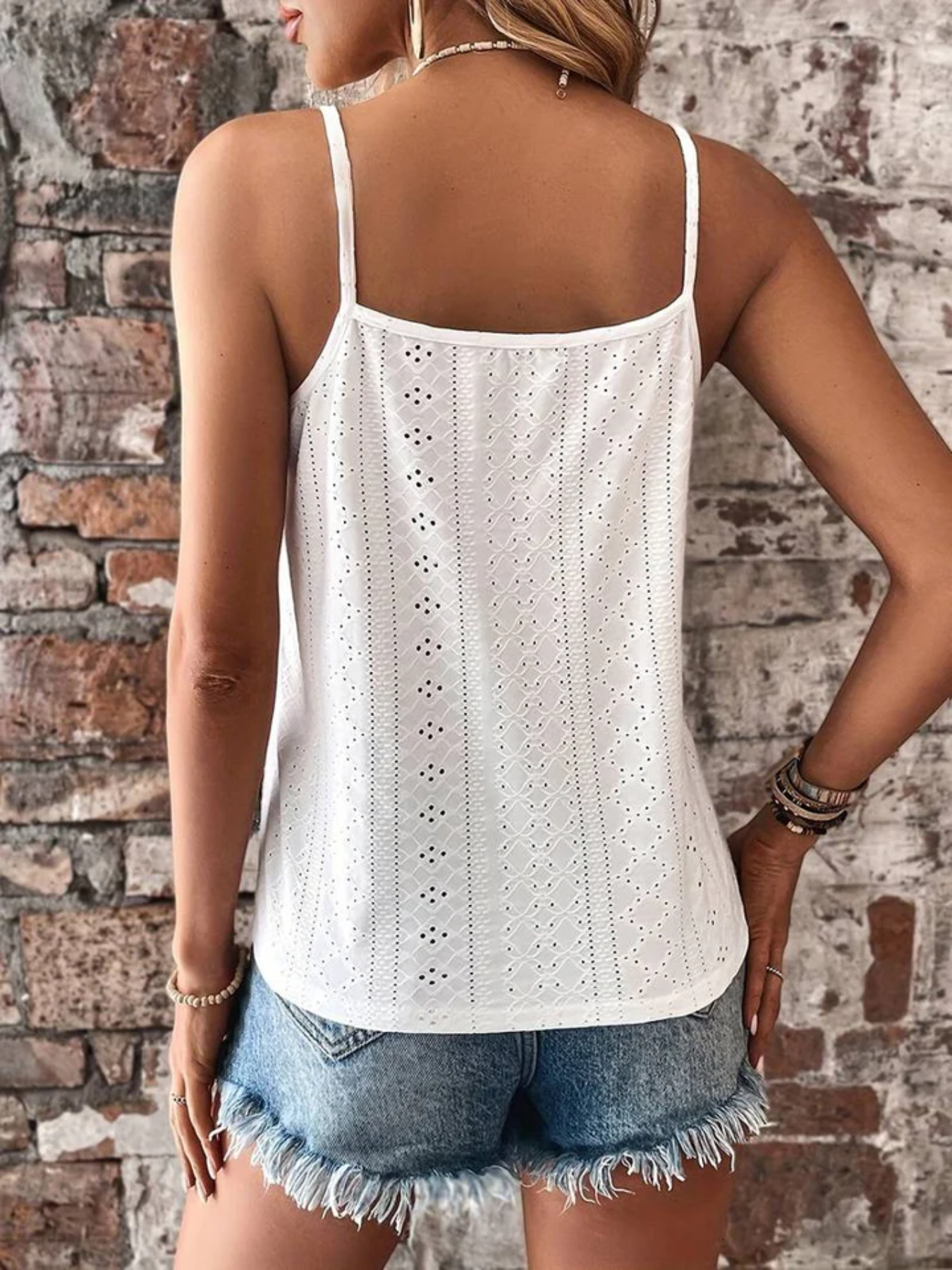 Chic Summer Top for Women – Stylish Lightweight Blouse with Trendy Design