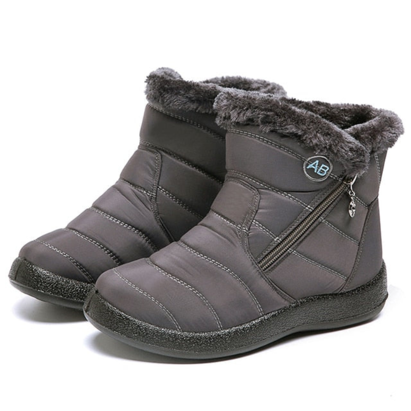 Women's Insulated Snow Boots – Warm Waterproof Winter Footwear in Black