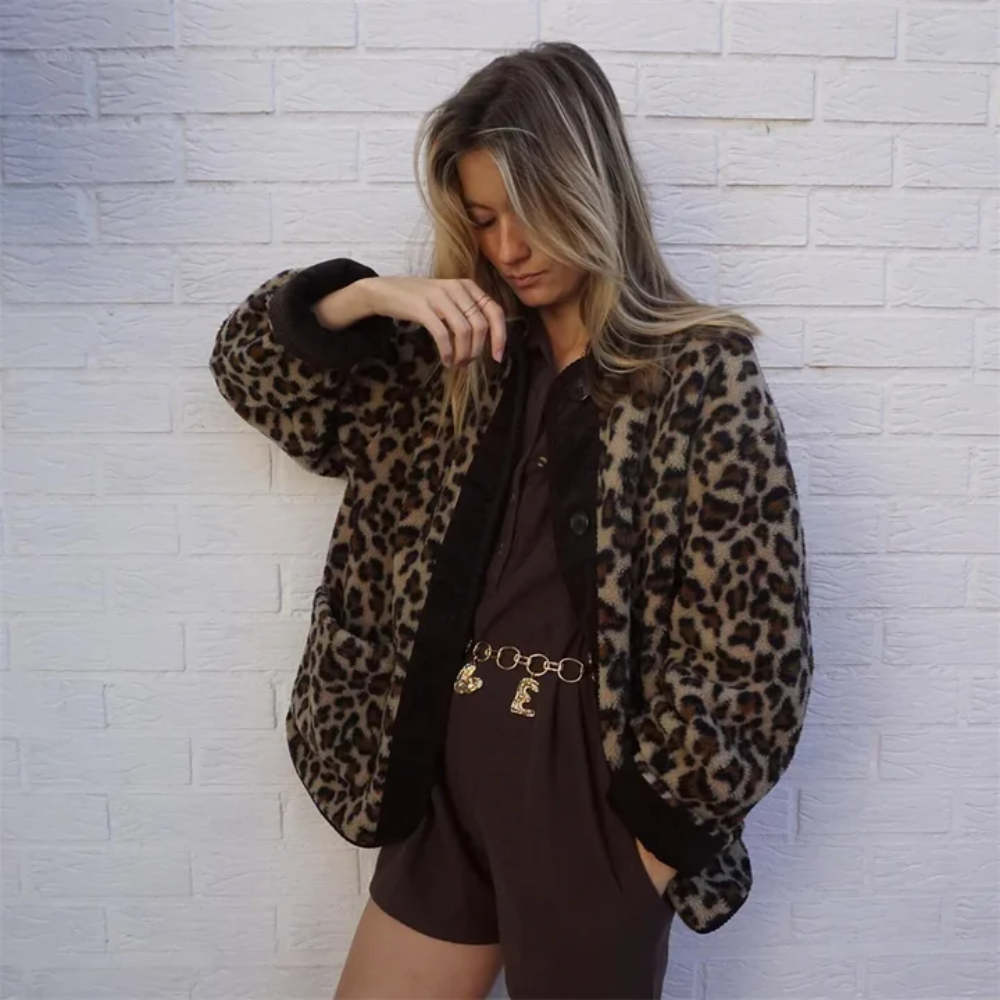 Women's Winter Jacket – Stylish Leopard Print Coat for Cold Weather Fashion