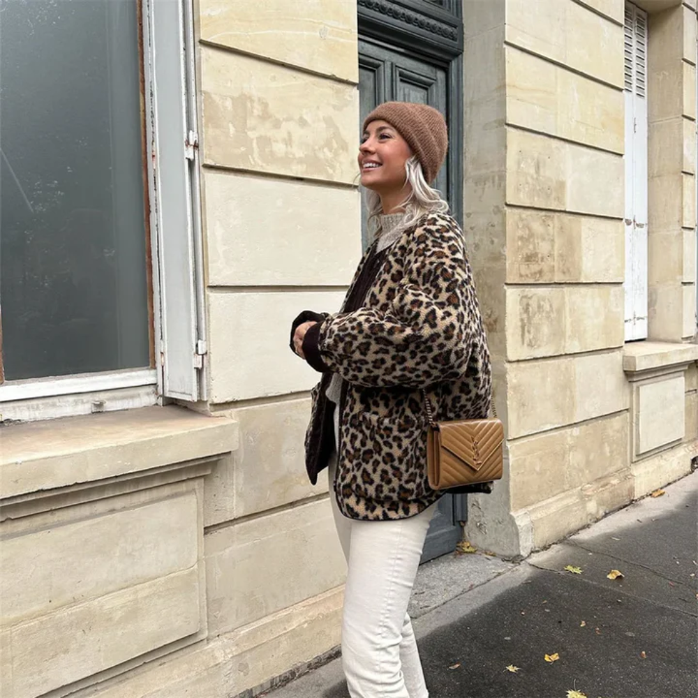 Women's Winter Jacket – Stylish Leopard Print Coat for Cold Weather Fashion