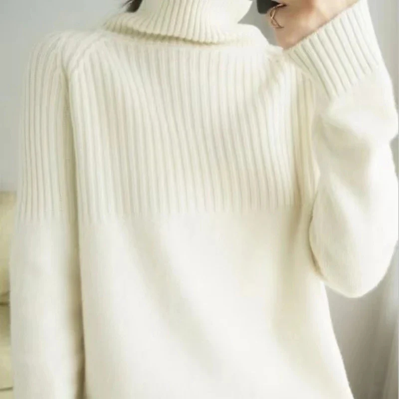 Knit Roll Neck Jumper for Women – Black Cozy Sweater for Winter Fashion