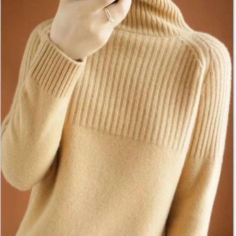 Knit Roll Neck Jumper for Women – Black Cozy Sweater for Winter Fashion