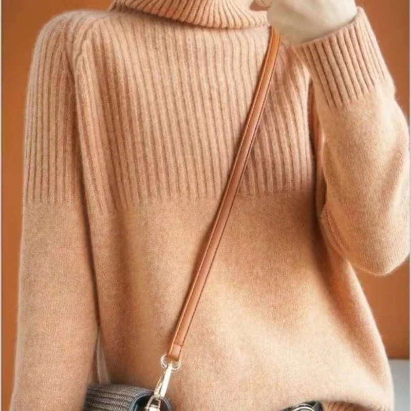 Knit Roll Neck Jumper for Women – Black Cozy Sweater for Winter Fashion