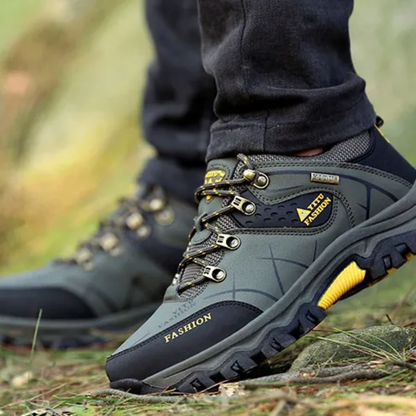 Men's Trekking Shoes – Durable Black Hiking Footwear for Outdoor Adventures